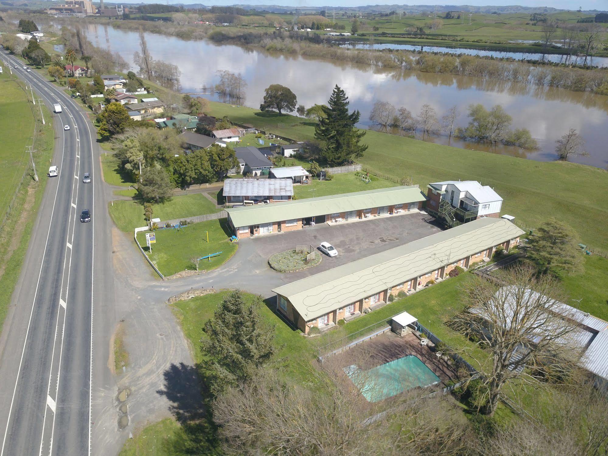 North End Motel Huntly Bagian luar foto